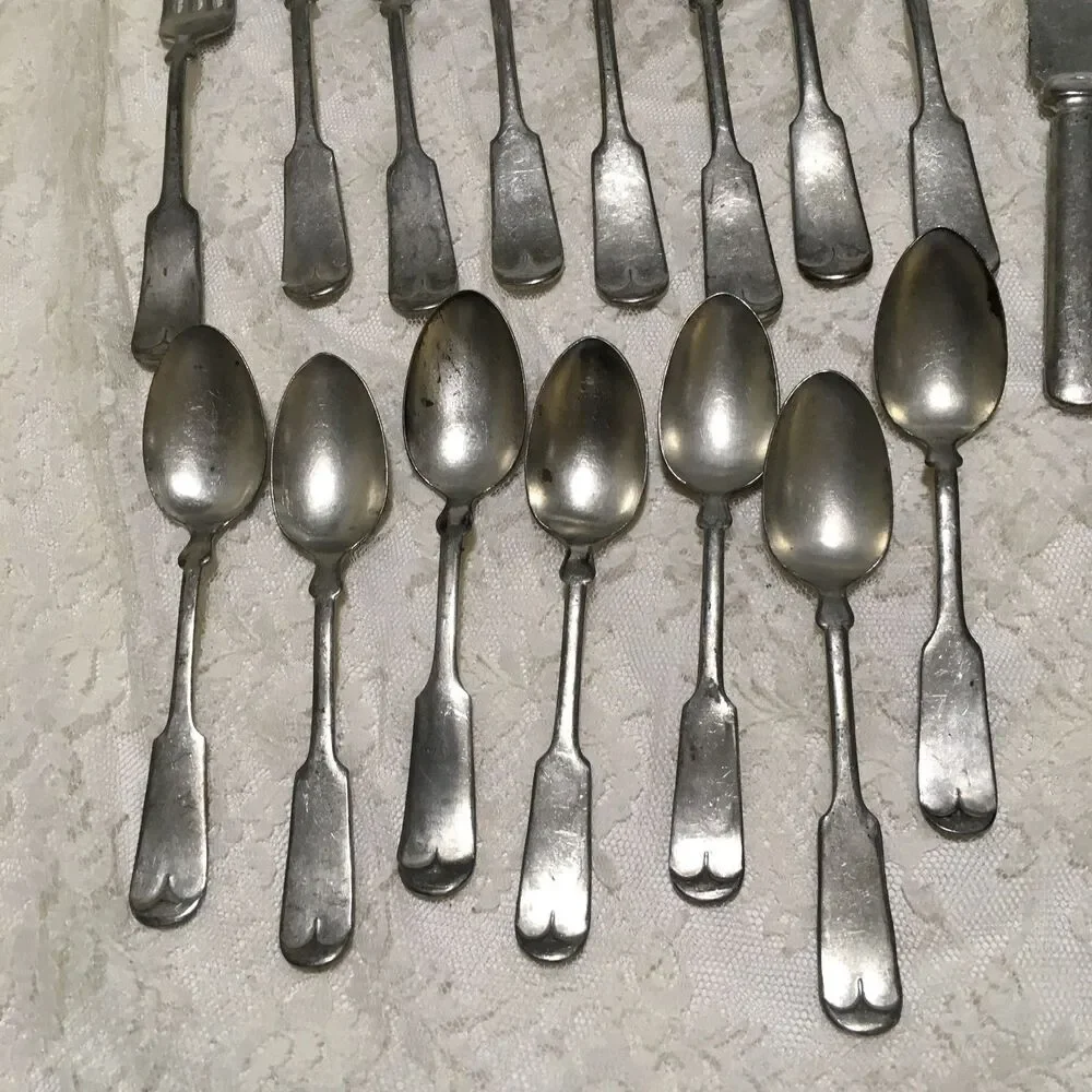 Antique Vtg Wallace Bros Utensils Lot Flatware U900 WB W USA Made 22 Pieces